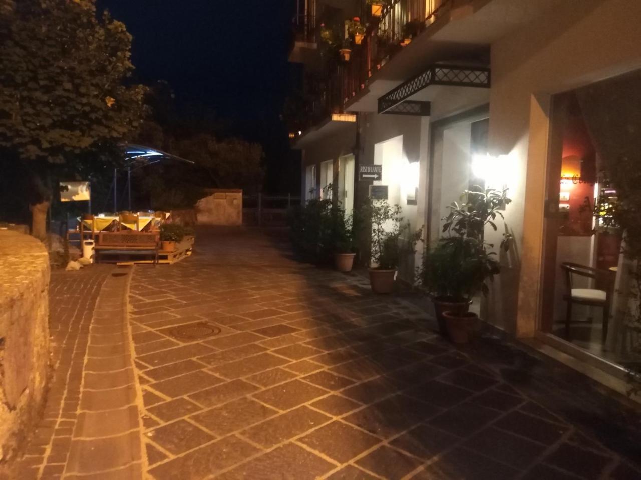 Teggiano Hotel La Congiura Dei Baroni מראה חיצוני תמונה