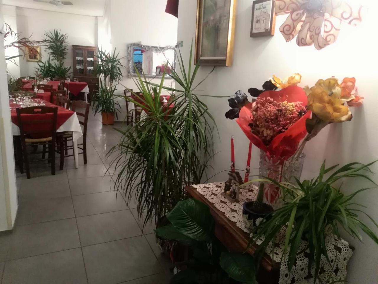 Teggiano Hotel La Congiura Dei Baroni מראה חיצוני תמונה