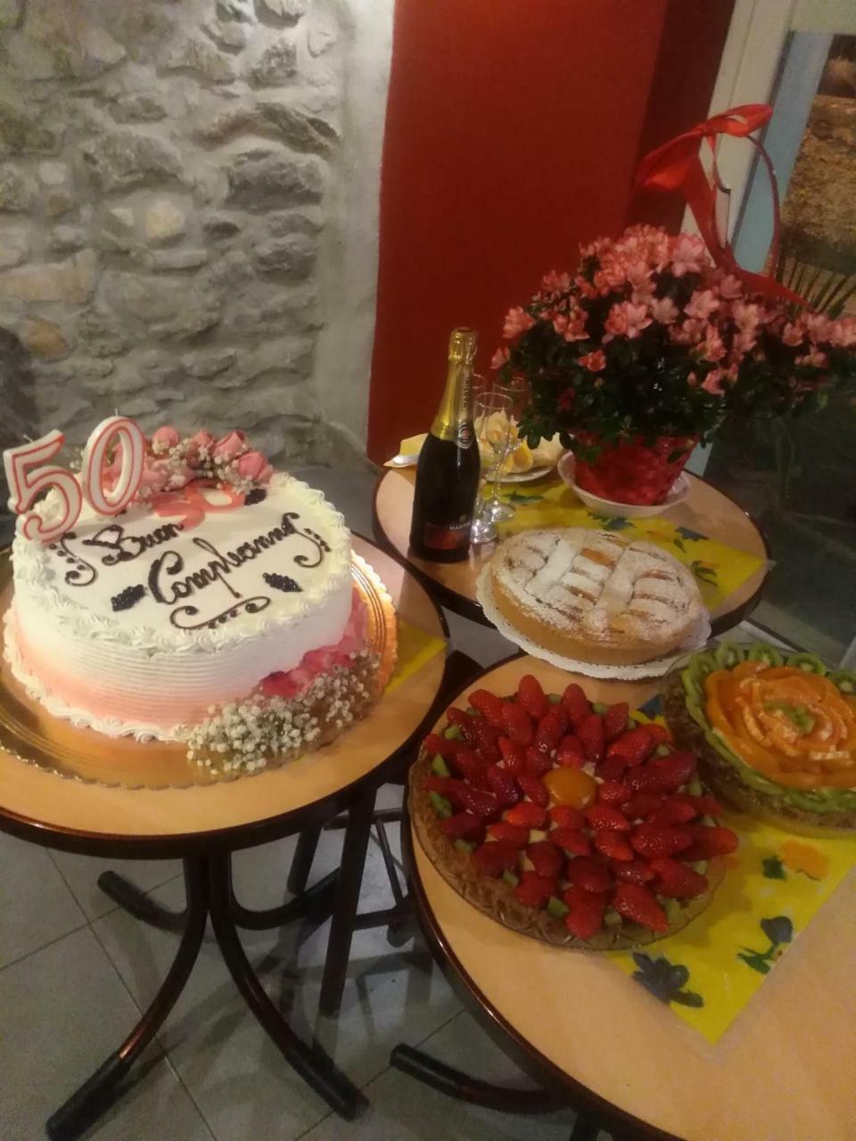 Teggiano Hotel La Congiura Dei Baroni מראה חיצוני תמונה