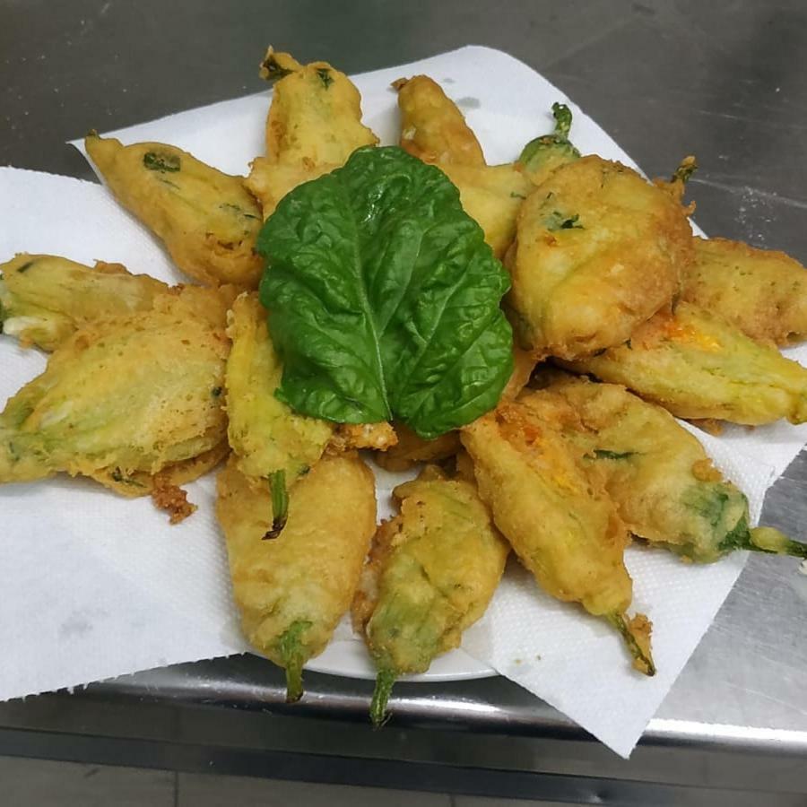 Teggiano Hotel La Congiura Dei Baroni מראה חיצוני תמונה